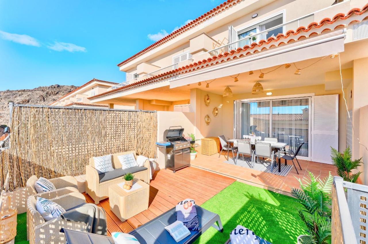 Black Beach Luxury Vacation House Пуэрто-де-Сантьяго Экстерьер фото